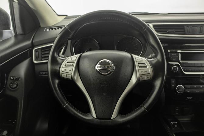 Nissan Qashqai II с пробегом 2017 года, цена 1 439 000 рублей, 200000 км, внедорожник, Автокод Объявления