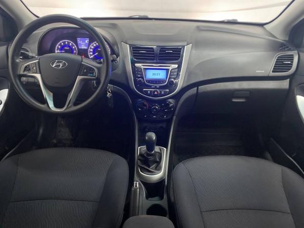 Hyundai Solaris I с пробегом 2013 года, цена 725 000 рублей, 169730 км, седан, Автокод Объявления