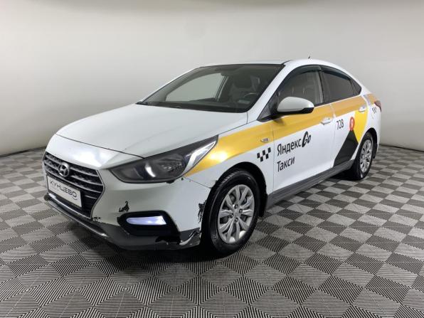 Hyundai Solaris II с пробегом 2017 года, цена 599 000 рублей, 317953 км, седан, Автокод Объявления