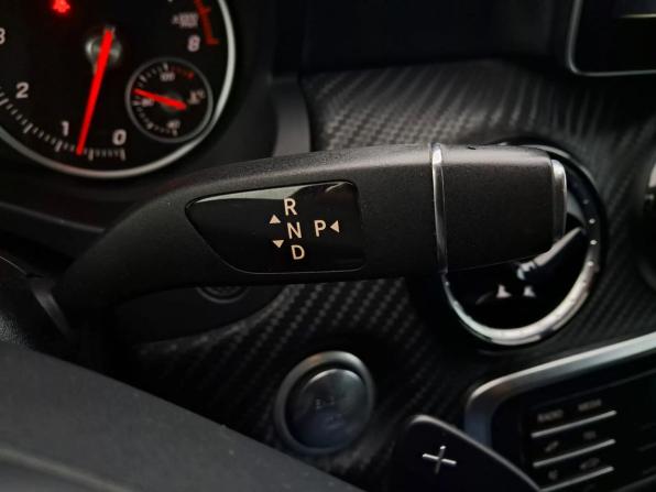Mercedes-Benz GLA I (X156) Рестайлинг с пробегом 2018 года, цена 1 765 000 рублей, 189000 км, внедорожник, Автокод Объявления