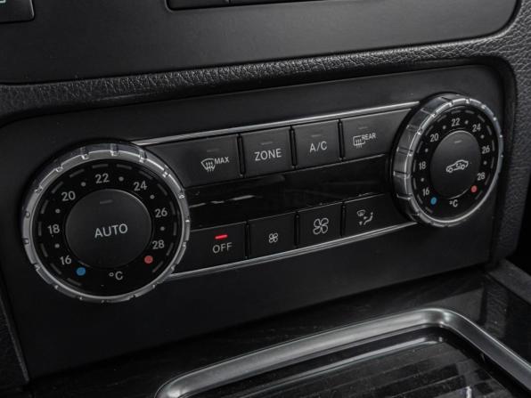 Mercedes-Benz GLK-Класс I (X204) Рестайлинг с пробегом 2013 года, цена 1 694 000 рублей, 238532 км, внедорожник, Автокод Объявления