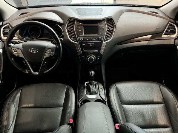 Hyundai Santa Fe III Рестайлинг с пробегом 2018 года, цена 2 215 000 рублей, 204000 км, внедорожник, Автокод Объявления