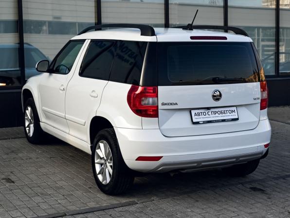 Skoda Yeti I Рестайлинг с пробегом 2017 года, цена 1 409 000 рублей, 172000 км, внедорожник, Автокод Объявления