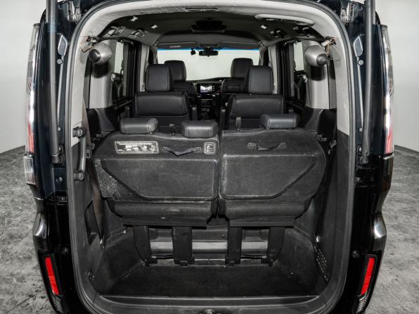 Honda Stepwgn V с пробегом 2015 года, цена 1 850 000 рублей, 156602 км, минивэн, Автокод Объявления