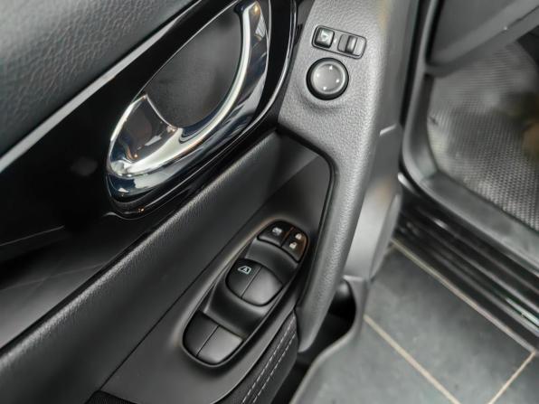 Nissan Qashqai II с пробегом 2018 года, цена 1 955 000 рублей, 41518 км, внедорожник, Автокод Объявления