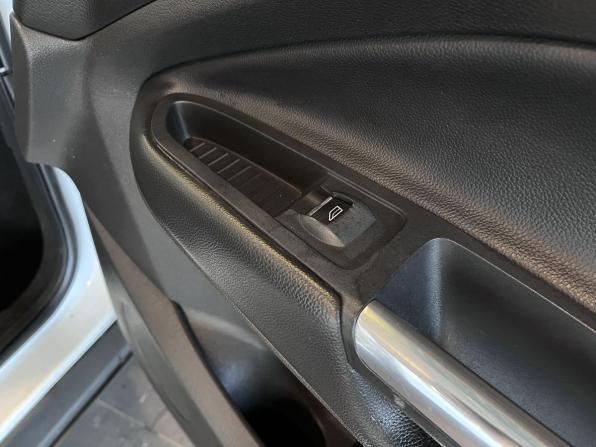 Ford Kuga II с пробегом 2014 года, цена 1 300 000 рублей, 173313 км, внедорожник, Автокод Объявления