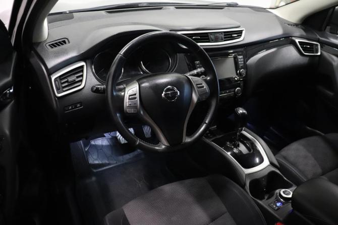 Nissan Qashqai II с пробегом 2017 года, цена 1 685 000 рублей, 152303 км, внедорожник, Автокод Объявления