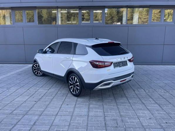 Lada (ВАЗ) Vesta I Рестайлинг (NG) с пробегом 2024 года, цена 1 900 000 рублей, 3300 км, универсал, Автокод Объявления