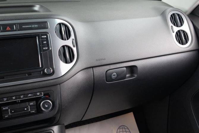 Volkswagen Tiguan I Рестайлинг с пробегом 2012 года, цена 1 449 000 рублей, 190000 км, внедорожник, Автокод Объявления