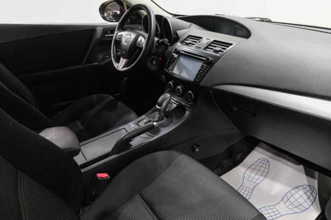 Mazda 3 II (BL) Рестайлинг с пробегом 2012 года, цена 959 000 рублей, 241000 км, седан, Автокод Объявления