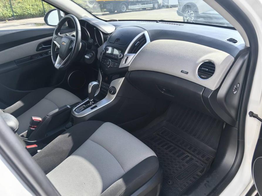 Chevrolet Cruze I Рестайлинг Москва  - изображение 14