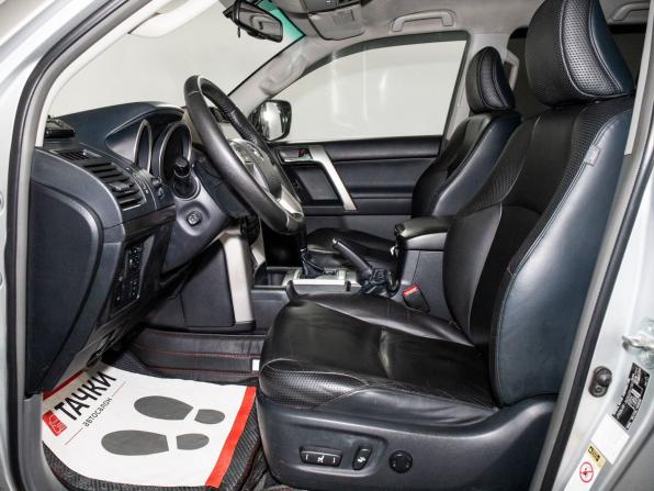 Toyota Land Cruiser Prado 150 Series с пробегом 2010 года, цена 2 855 000 рублей, 260102 км, внедорожник, Автокод Объявления