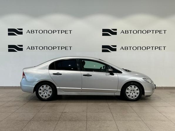 Honda Civic VIII с пробегом 2008 года, цена 529 000 рублей, 271801 км, седан, Автокод Объявления