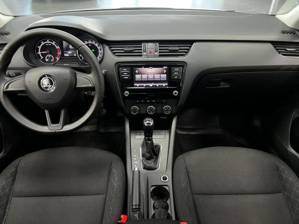 Skoda Octavia III (A7) Рестайлинг с пробегом 2019 года, цена 1 590 000 рублей, 169862 км, лифтбек, Автокод Объявления
