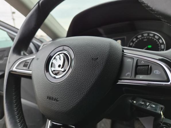 Skoda Superb III с пробегом 2015 года, цена 1 680 000 рублей, 112057 км, лифтбек, Автокод Объявления