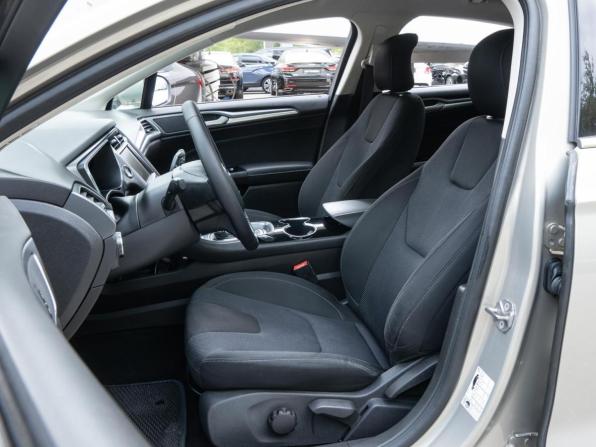 Ford Mondeo V с пробегом 2015 года, цена 1 415 000 рублей, 192024 км, седан, Автокод Объявления