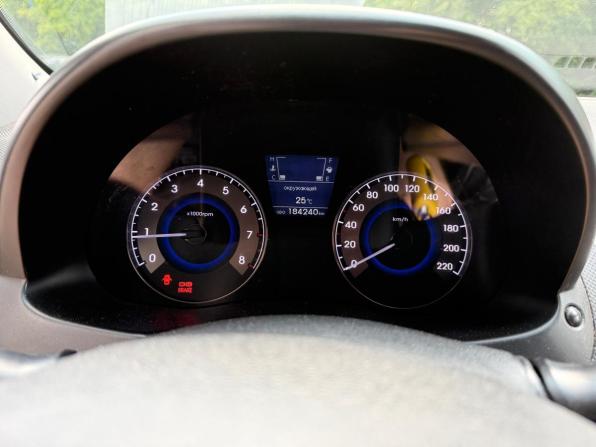 Hyundai Solaris I с пробегом 2014 года, цена 779 000 рублей, 184240 км, седан, Автокод Объявления