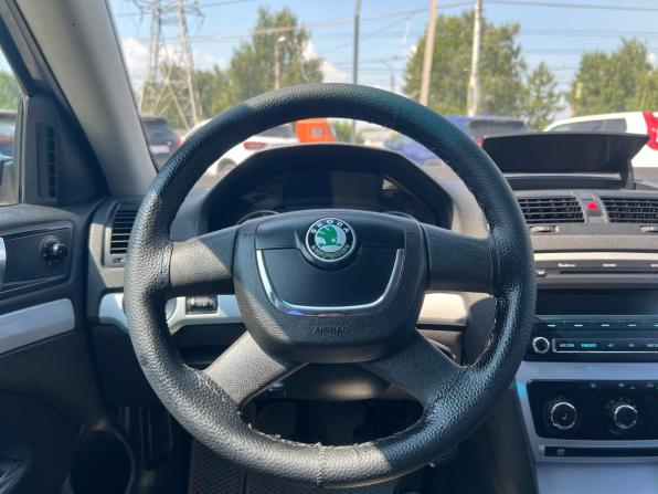 Skoda Octavia II (A5) Рестайлинг с пробегом 2011 года, цена 695 000 рублей, 218165 км, универсал, Автокод Объявления