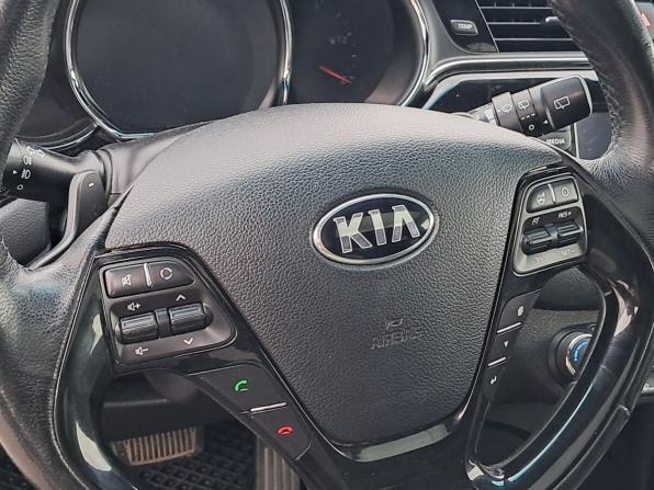 Kia Ceed II Рестайлинг с пробегом 2015 года, цена 1 230 000 рублей, 130000 км, хэтчбек, Автокод Объявления