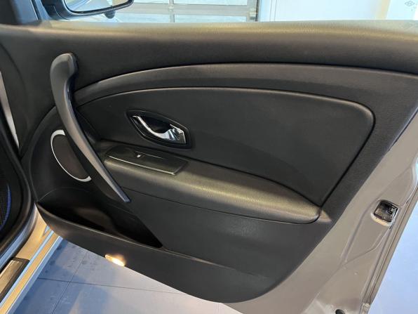 Renault Megane III с пробегом 2012 года, цена 670 000 рублей, 220875 км, хэтчбек, Автокод Объявления