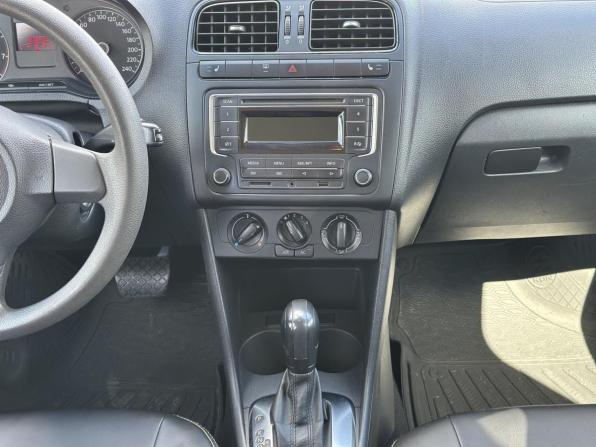 Volkswagen Polo V с пробегом 2014 года, цена 995 000 рублей, 87646 км, седан, Автокод Объявления