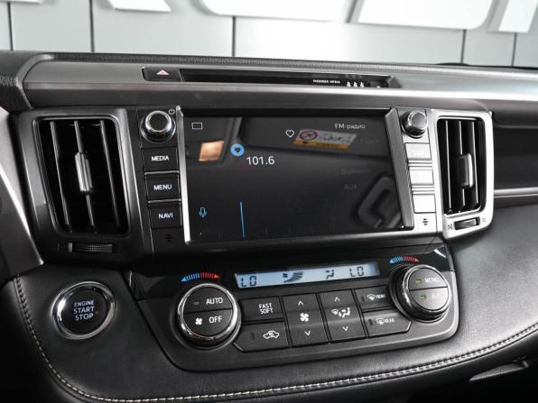 Toyota RAV4 IV (XA40) Рестайлинг с пробегом 2018 года, цена 2 850 000 рублей, 98007 км, внедорожник, Автокод Объявления