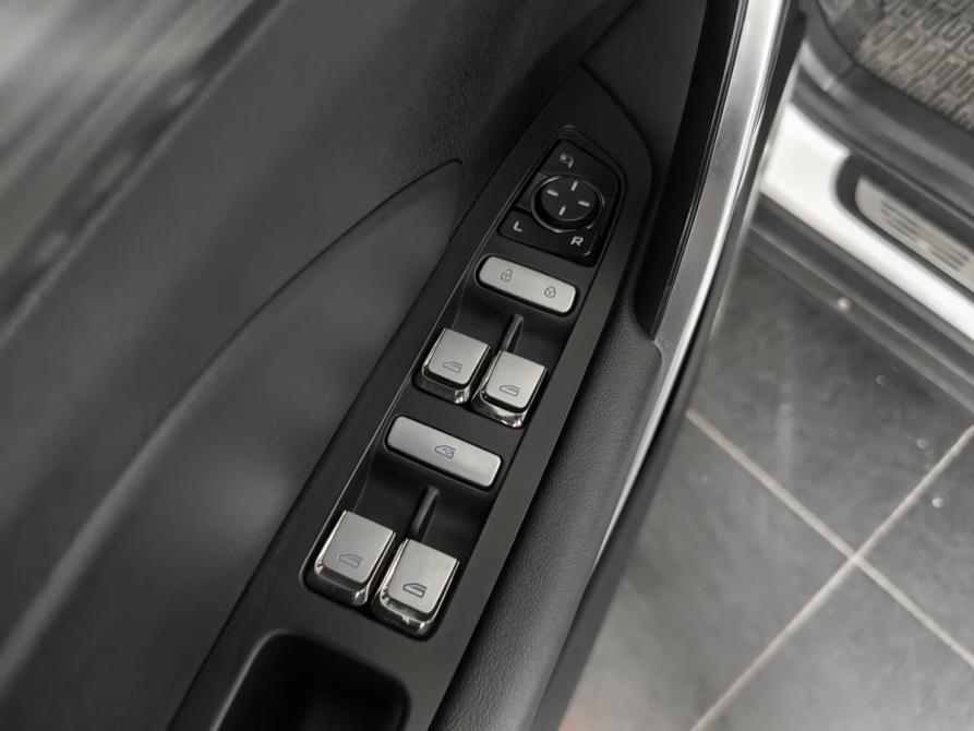 Geely Atlas Pro Москва  - изображение 20