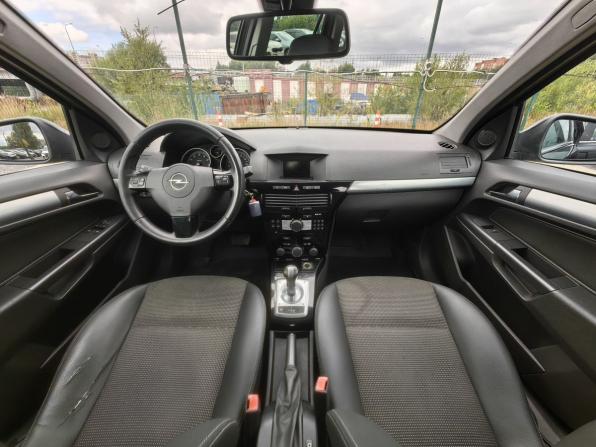 Opel Astra H Рестайлинг с пробегом 2011 года, цена 409 000 рублей, 172000 км, универсал, Автокод Объявления