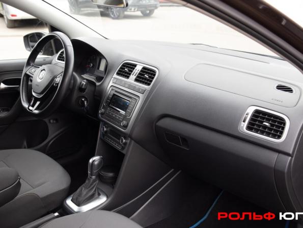 Volkswagen Polo V Рестайлинг с пробегом 2017 года, цена 1 196 000 рублей, 78798 км, седан, Автокод Объявления