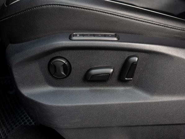Volkswagen Tiguan II с пробегом 2017 года, цена 2 700 000 рублей, 179869 км, внедорожник, Автокод Объявления
