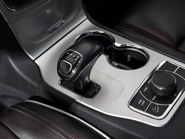 Jeep Grand Cherokee IV (WK2) Рестайлинг с пробегом 2014 года, цена 2 100 000 рублей, 230296 км, внедорожник, Автокод Объявления
