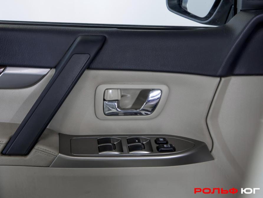 Mitsubishi Pajero IV Рестайлинг 2 Москва  - изображение 12