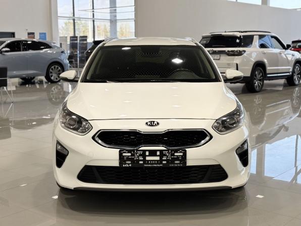 Kia Ceed III с пробегом 2021 года, цена 2 199 000 рублей, 73000 км, универсал, Автокод Объявления