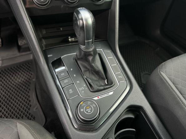 Volkswagen Tiguan II с пробегом 2017 года, цена 2 118 000 рублей, 120572 км, внедорожник, Автокод Объявления