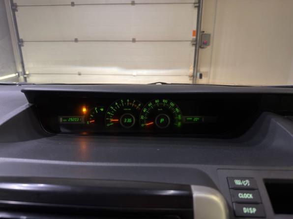 Toyota Voxy II (R70) с пробегом 2009 года, цена 888 000 рублей, 292029 км, минивэн, Автокод Объявления