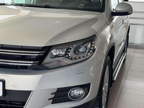 Volkswagen Tiguan I Рестайлинг с пробегом 2012 года, цена 1 099 000 рублей, 269330 км, внедорожник, Автокод Объявления