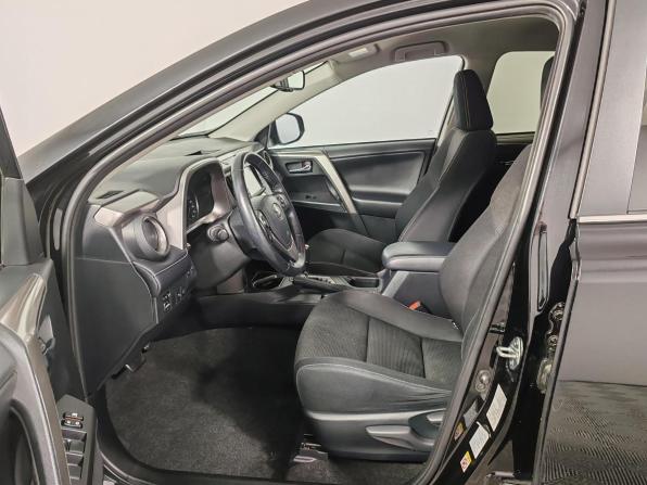 Toyota RAV4 IV (XA40) Рестайлинг с пробегом 2018 года, цена 2 599 000 рублей, 67025 км, внедорожник, Автокод Объявления