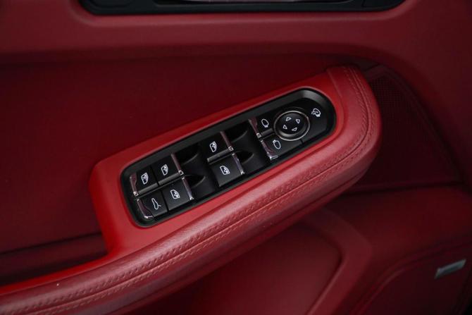 Porsche Macan I с пробегом 2017 года, цена 4 397 077 рублей, 97545 км, внедорожник, Автокод Объявления