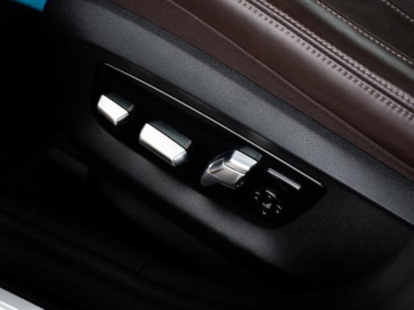 BMW 5 серии VII (G30/G31/G38) Рестайлинг с пробегом 2021 года, цена 4 499 000 рублей, 105500 км, седан, Автокод Объявления