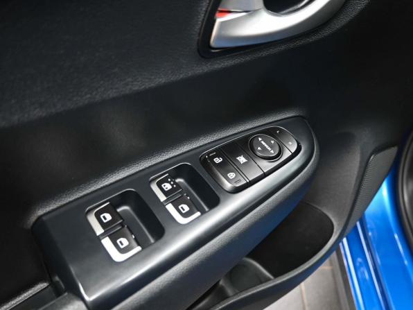 Kia Rio IV с пробегом 2018 года, цена 1 549 900 рублей, 148700 км, хэтчбек, Автокод Объявления