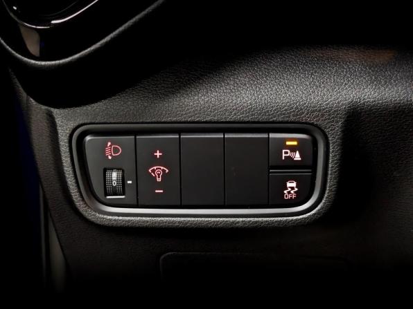 Kia Soul III с пробегом 2022 года, цена 2 215 000 рублей, 55773 км, хэтчбек, Автокод Объявления