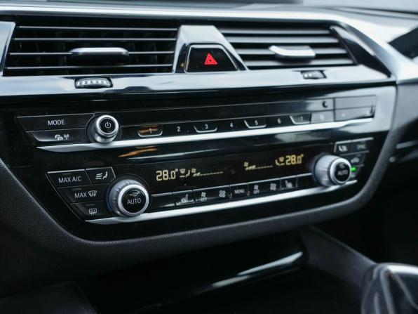 BMW 5 серии VII (G30/G31/G38) с пробегом 2019 года, цена 2 835 000 рублей, 312000 км, седан, Автокод Объявления
