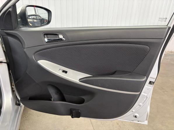 Hyundai Solaris I с пробегом 2011 года, цена 897 000 рублей, 164974 км, седан, Автокод Объявления