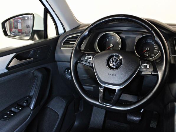 Volkswagen Tiguan II с пробегом 2018 года, цена 2 457 000 рублей, 168205 км, внедорожник, Автокод Объявления