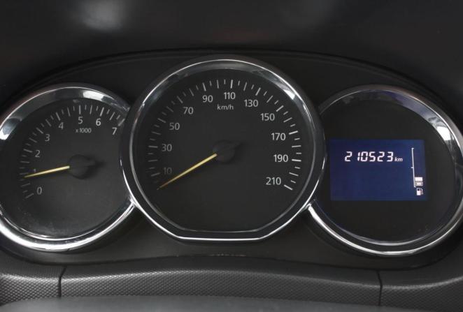 Renault Duster I Рестайлинг с пробегом 2017 года, цена 1 060 000 рублей, 210523 км, внедорожник, Автокод Объявления