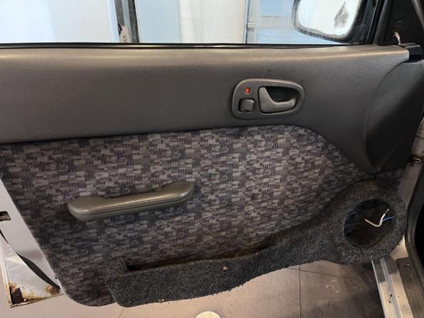 Suzuki Swift II Рестайлинг с пробегом 2002 года, цена 115 000 рублей, 40509 км, седан, Автокод Объявления
