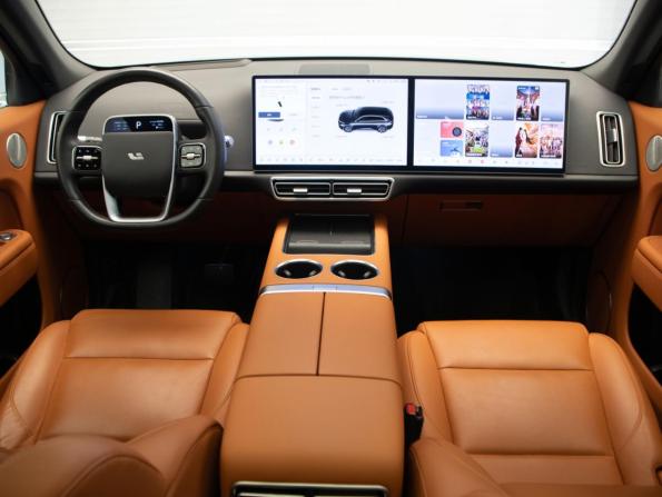 Li Auto (Lixiang) L7 I с пробегом 2023 года, цена 6 150 000 рублей, 26123 км, внедорожник, Автокод Объявления