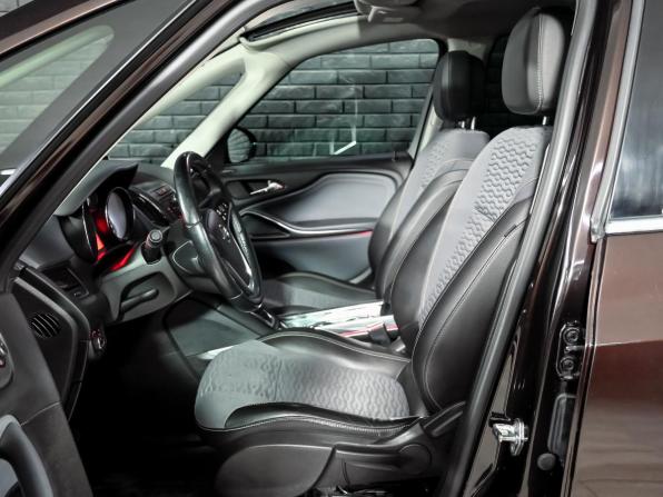 Opel Zafira C с пробегом 2013 года, цена 1 100 000 рублей, 95175 км, минивэн, Автокод Объявления