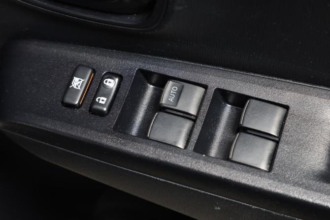 Toyota Vitz III (XP130) с пробегом 2013 года, цена 849 000 рублей, 143021 км, хэтчбек, Автокод Объявления