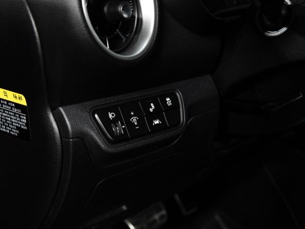 Kia K3 II с пробегом 2019 года, цена 2 199 700 рублей, 65233 км, хэтчбек, Автокод Объявления